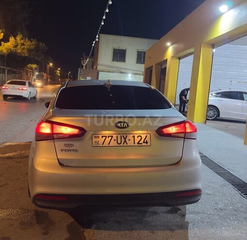Kia Forte 2017, 111,570 km - 2.0 l - Bakı