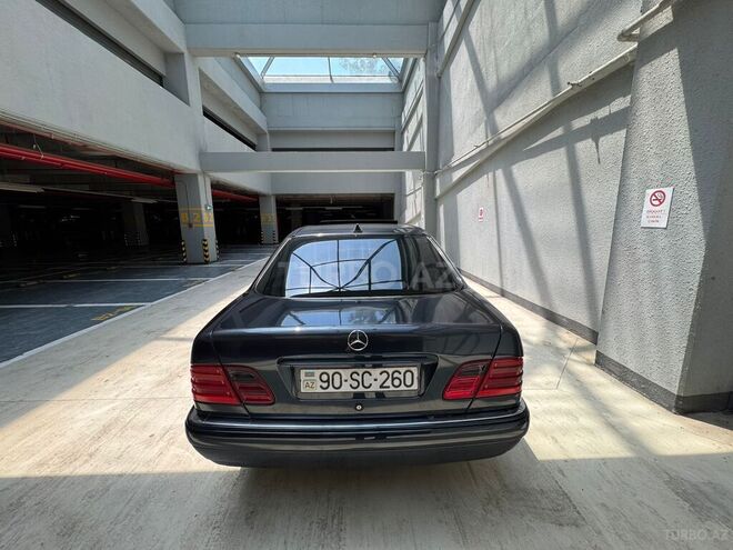 Mercedes E 280 1999, 346,316 km - 2.8 l - Bakı