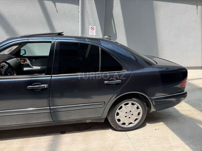 Mercedes E 280 1999, 346,316 km - 2.8 l - Bakı