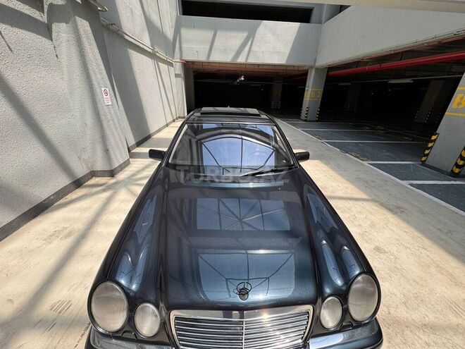 Mercedes E 280 1999, 346,316 km - 2.8 l - Bakı