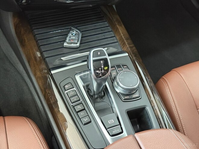 BMW X5 2017, 118,000 km - 3.0 l - Bakı