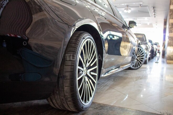 Mercedes S 550 4MATIC 2023, 33,000 km - 3.0 l - Bakı
