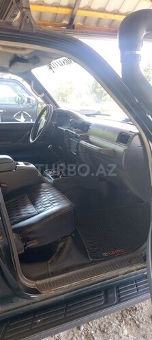 Toyota Land Cruiser 1997, 260,000 km - 4.5 l - Salyan