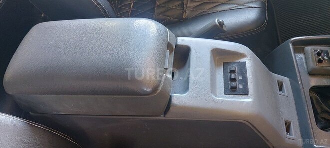 Toyota Land Cruiser 1997, 260,000 km - 4.5 l - Salyan