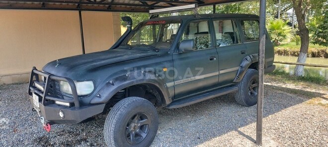 Toyota Land Cruiser 1997, 260,000 km - 4.5 l - Salyan