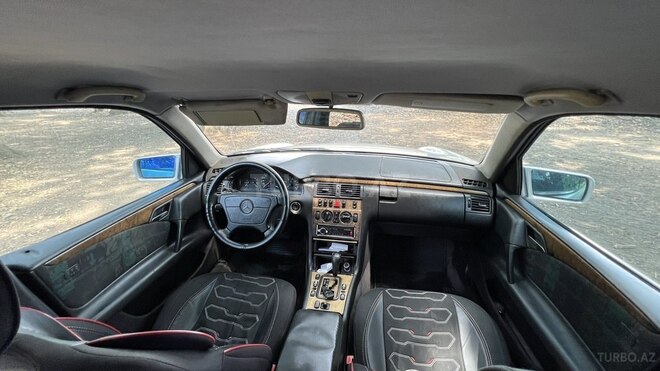 Mercedes E 200 1999, 520,000 km - 2.0 l - Bakı