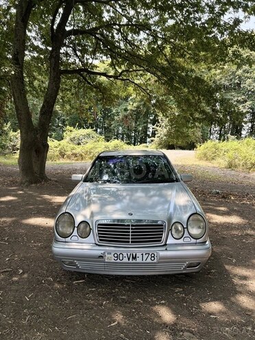 Mercedes E 200 1999, 520,000 km - 2.0 l - Bakı