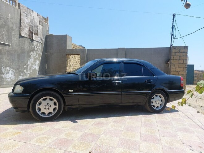 Mercedes C 220 1995, 395,000 km - 2.2 l - Bakı