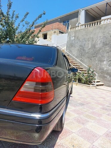 Mercedes C 220 1995, 395,000 km - 2.2 l - Bakı