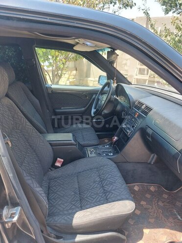 Mercedes C 220 1995, 395,000 km - 2.2 l - Bakı