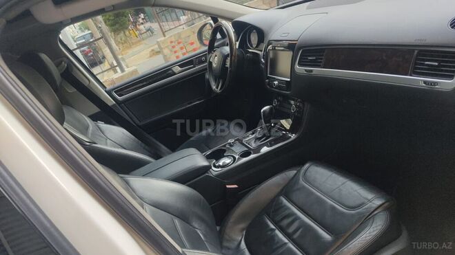 Volkswagen Touareg 2012, 200,000 km - 3.6 l - Bakı