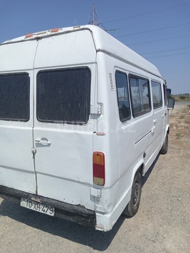 Mercedes 208 D 1994, 500,000 km - 2.3 l - Bakı