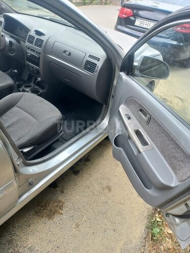 Kia Rio 2004, 317,000 km - 1.5 l - Bakı