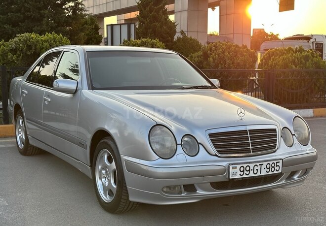 Mercedes E 270 1999, 292,000 km - 2.7 l - Bakı