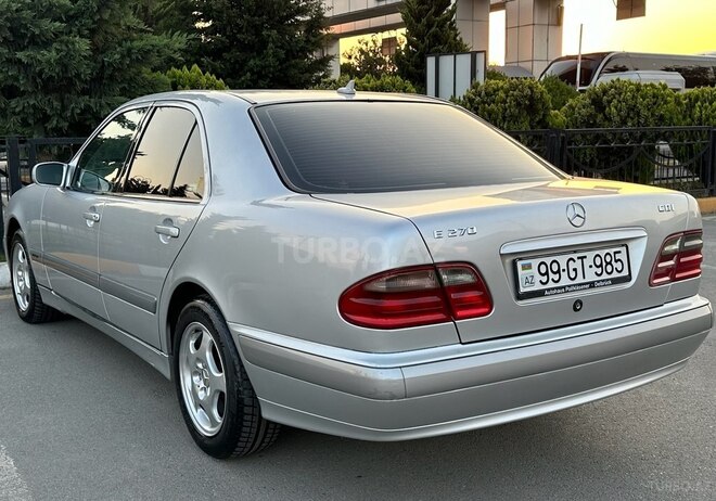 Mercedes E 270 1999, 292,000 km - 2.7 l - Bakı