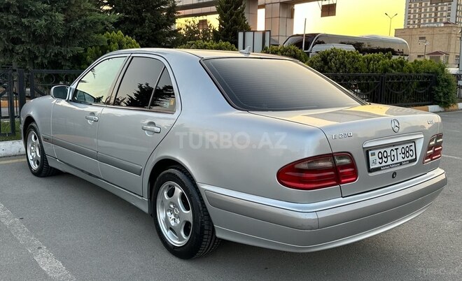 Mercedes E 270 1999, 292,000 km - 2.7 l - Bakı