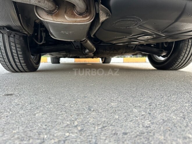 Mercedes E 270 1999, 292,000 km - 2.7 l - Bakı