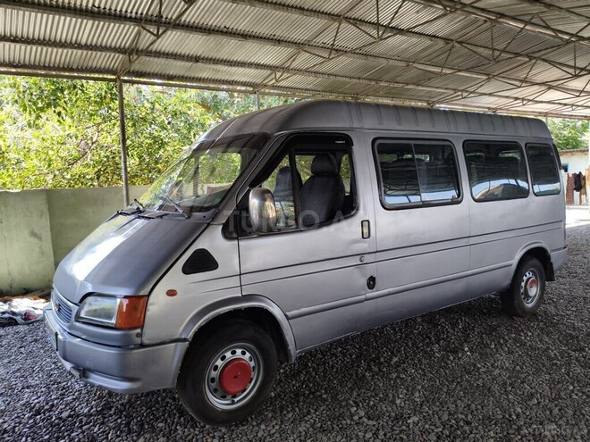Ford Transit 1999, 100,000 km - 2.5 l - Saatlı