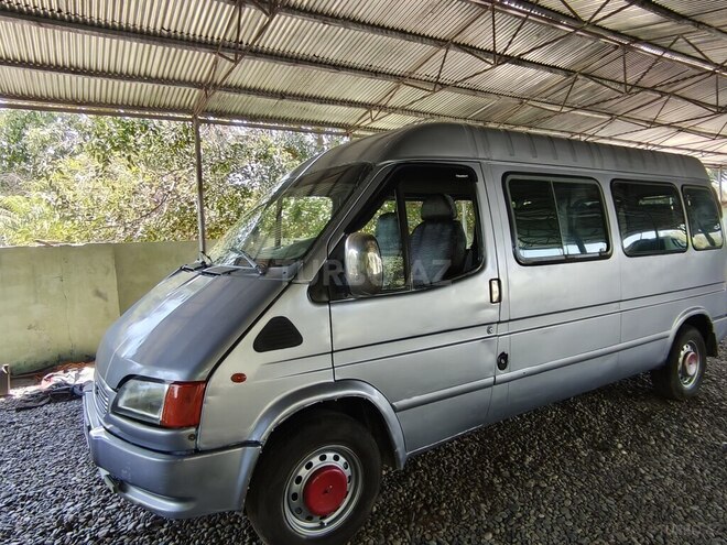 Ford Transit 1999, 100,000 km - 2.5 l - Saatlı