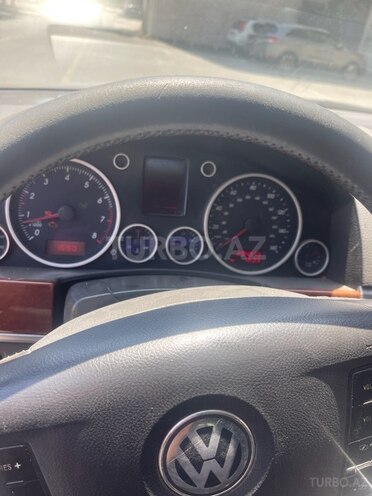 Volkswagen Touareg 2004, 295,000 km - 3.2 л - Bakı