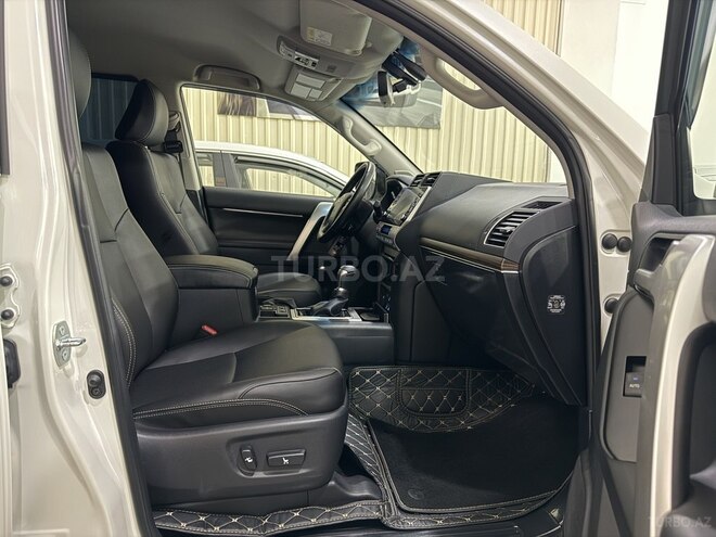 Toyota Land Cruiser Prado 2022, 15,000 km - 2.8 l - Bakı