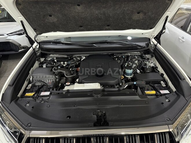 Toyota Land Cruiser Prado 2022, 15,000 km - 2.8 l - Bakı