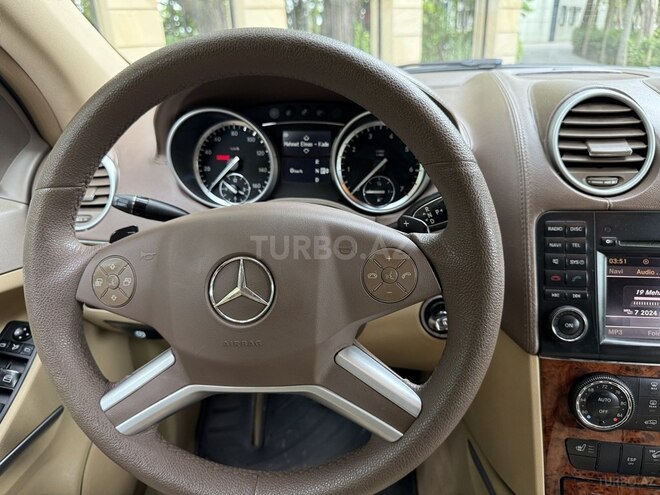 Mercedes GL 450 4MATIC 2011, 325,000 km - 4.7 л - Yevlax