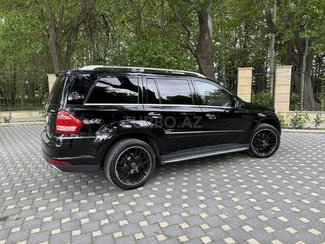 Mercedes GL 450 4MATIC 2011, 325,000 km - 4.7 л - Yevlax