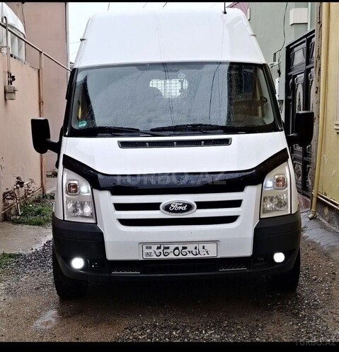 Ford Transit 2011, 255,000 km - 2.4 л - Quba