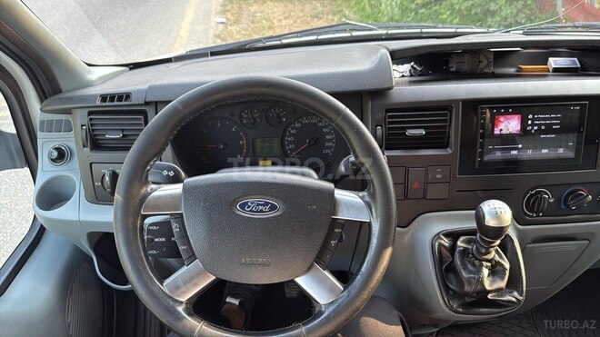 Ford Transit 2011, 255,000 km - 2.4 л - Quba