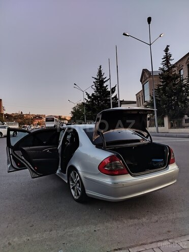 Mercedes E 220 d 2008, 207,000 km - 2.2 l - Bakı