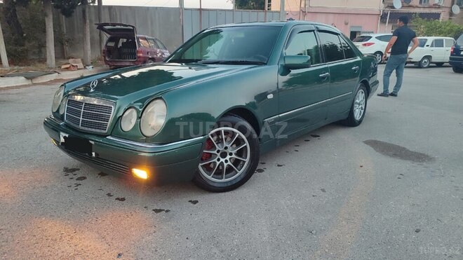 Mercedes E 220 d 1999, 420,000 km - 2.2 л - Sumqayıt