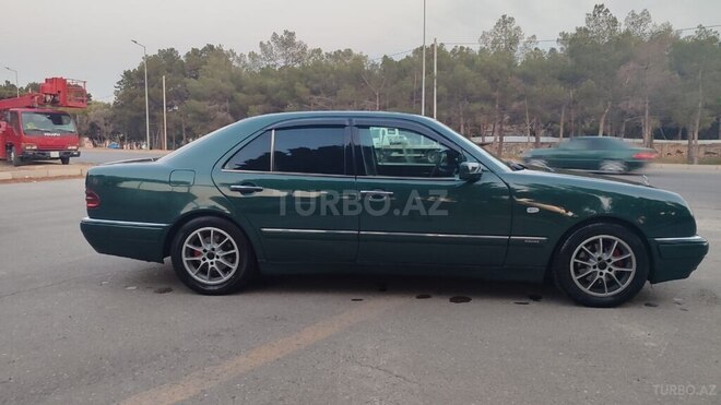Mercedes E 220 d 1999, 420,000 km - 2.2 л - Sumqayıt