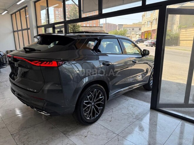 Changan Uni-Z-17