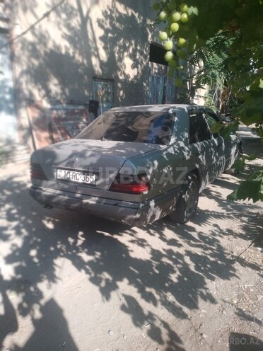 Mercedes E 300 d 1993, 578,450 km - 3.0 l - Bakı
