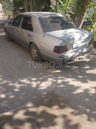 Mercedes E 300 d 1993, 578,450 km - 3.0 l - Bakı
