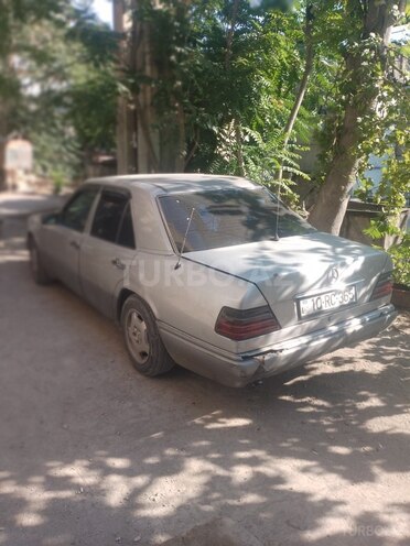 Mercedes E 300 d 1993, 578,450 km - 3.0 l - Bakı