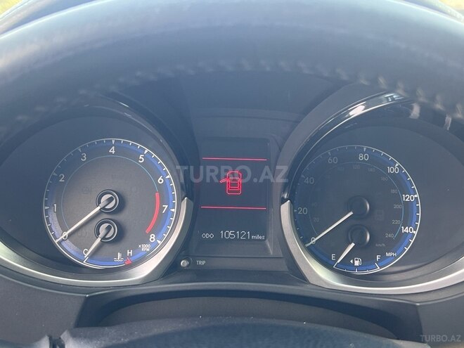 Toyota Corolla 2016, 169,176 km - 1.8 л - Bakı