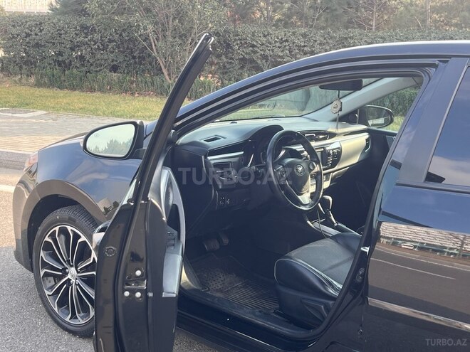 Toyota Corolla 2016, 169,176 km - 1.8 л - Bakı