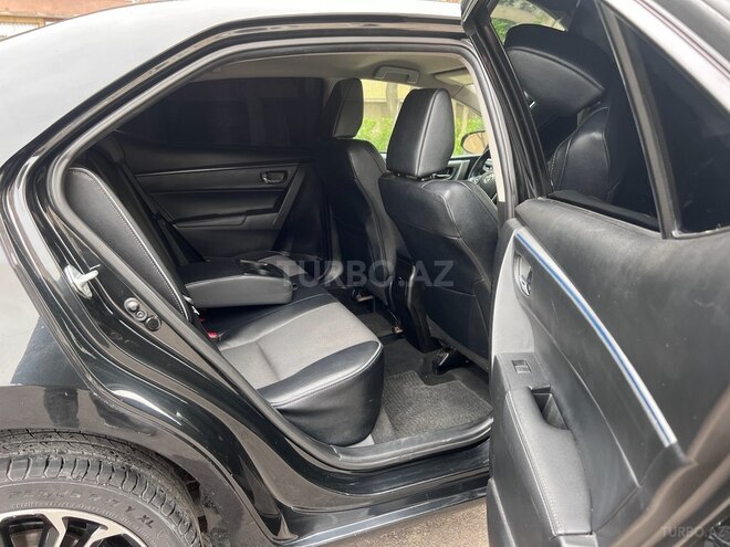 Toyota Corolla 2016, 169,176 km - 1.8 л - Bakı