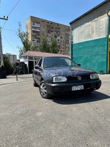 Volkswagen Golf 1993, 300,000 km - 1.8 l - Bakı