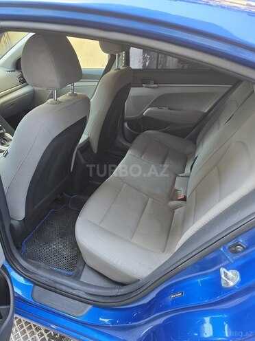 Hyundai Elantra 2017, 235,000 km - 2.0 l - Bakı