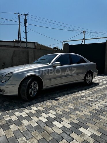 Mercedes E 270 2003, 300,000 km - 2.7 l - Bakı