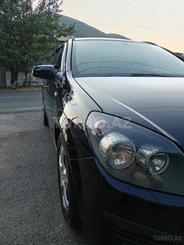Opel Astra 2005, 233,485 km - 1.4 l - Şəki