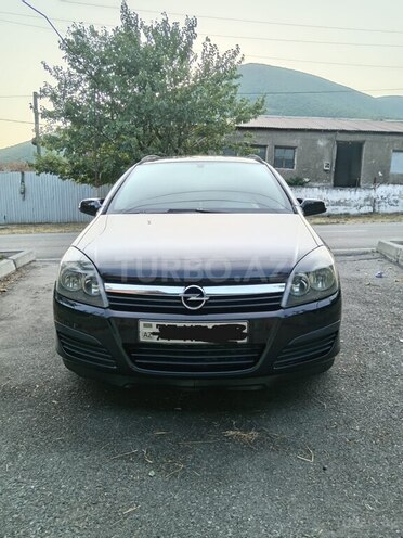 Opel Astra 2005, 233,485 km - 1.4 l - Şəki