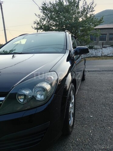 Opel Astra 2005, 233,485 km - 1.4 l - Şəki