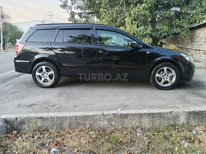 Opel Astra 2005, 233,485 km - 1.4 l - Şəki