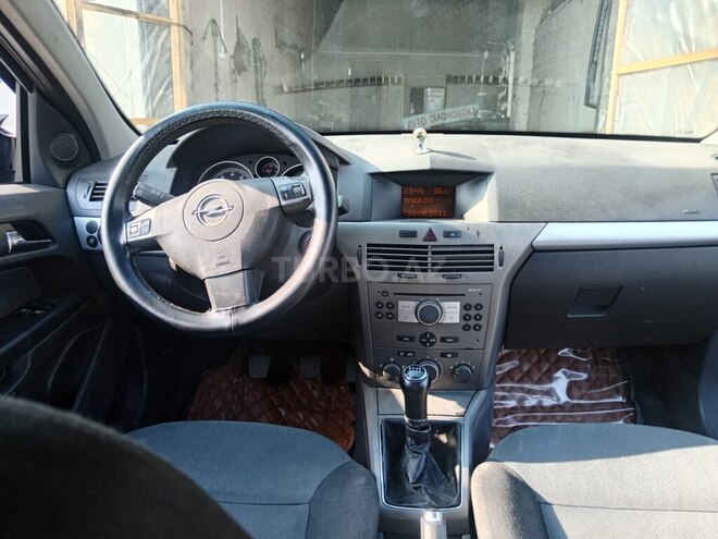 Opel Astra 2005, 233,485 km - 1.4 l - Şəki