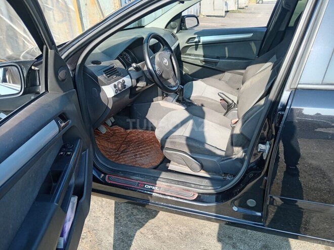 Opel Astra 2005, 233,485 km - 1.4 l - Şəki