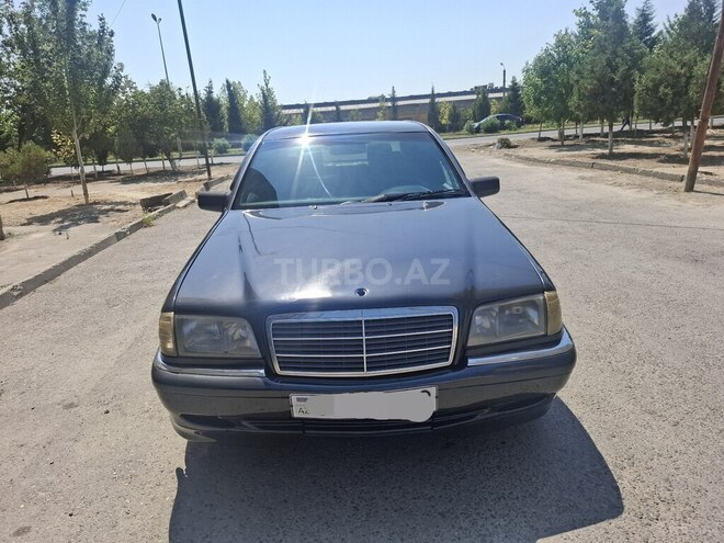 Mercedes C 220 d 2000, 325,465 km - 2.2 l - Bakı